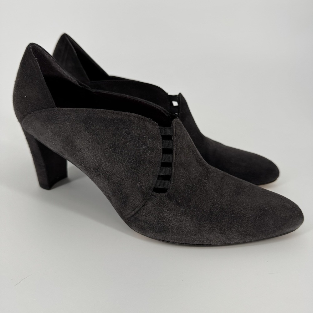 Stuart Weitzman Pump Women's 9 Lawyer Scalloped Cutout Gray Suede Career Classic